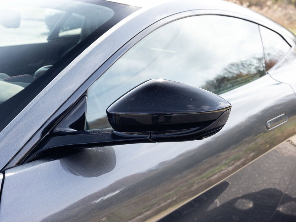 Used 2023 Aston Martin V8 Vantage Coupe image 20