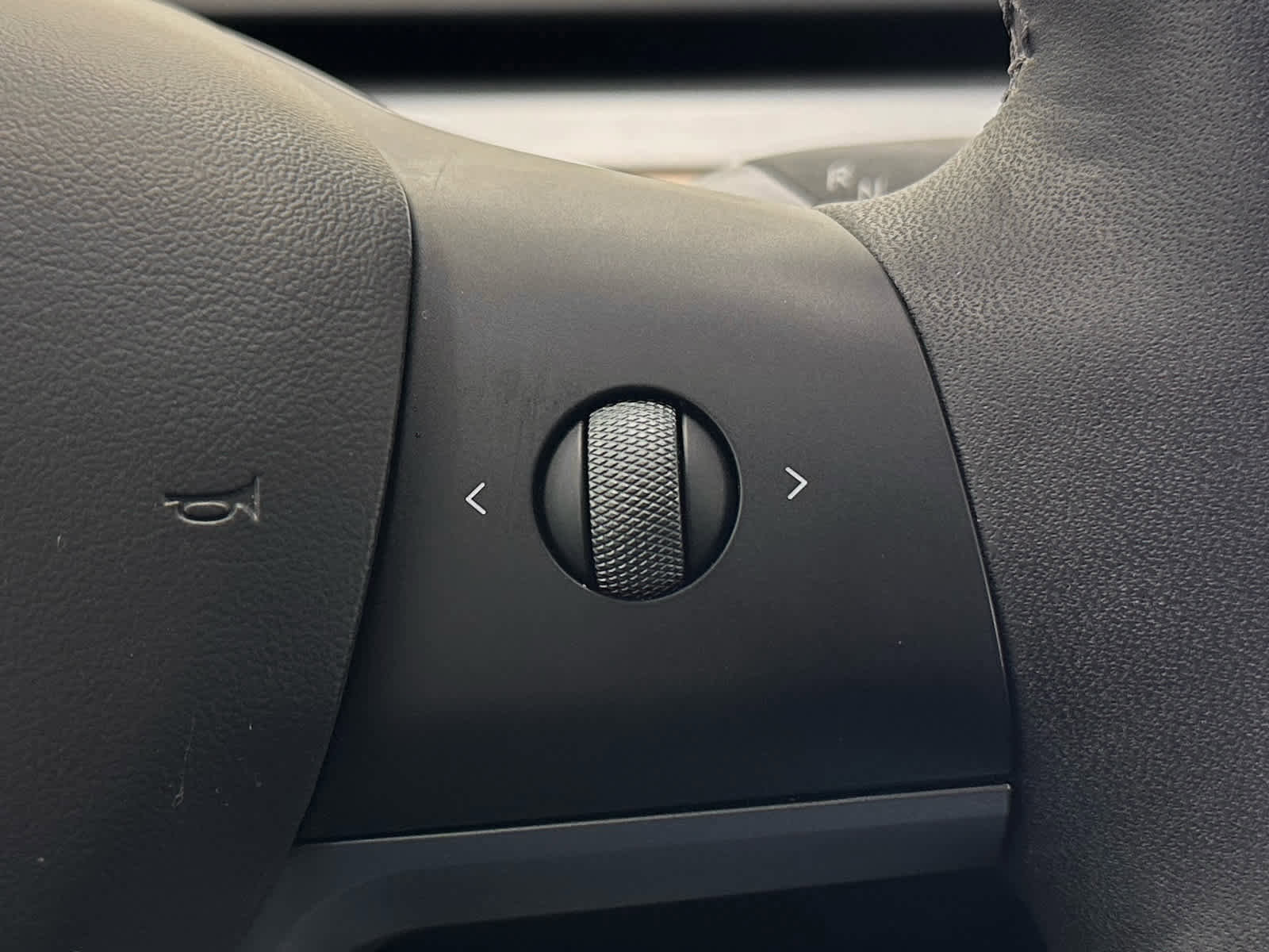 Used 2024 Tesla Model Y Long Range image 26