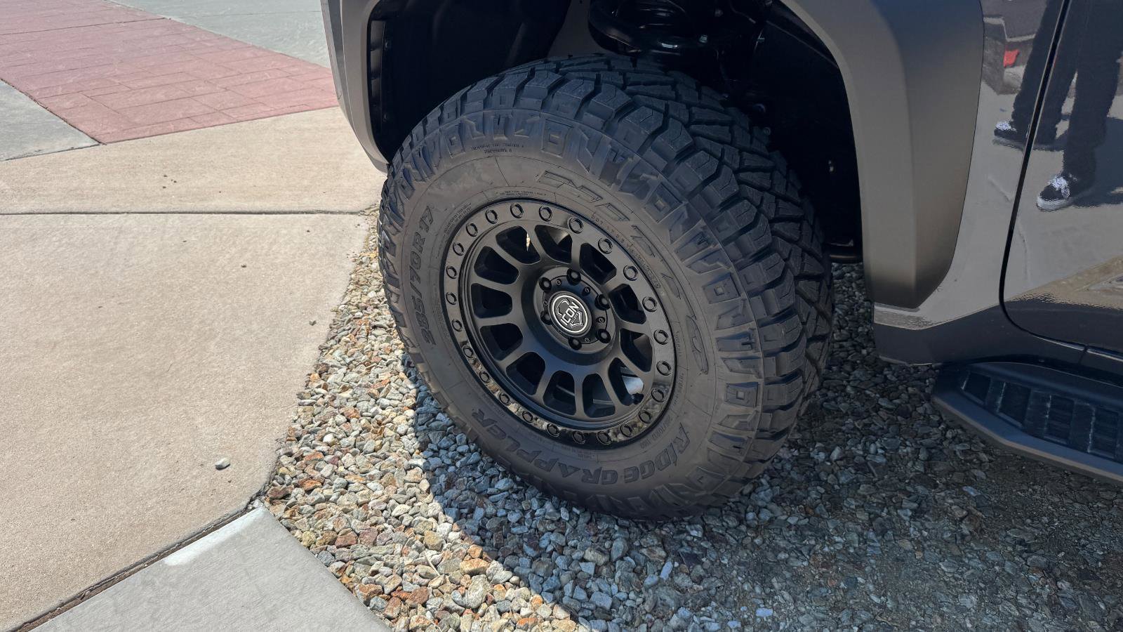 New 2025 Toyota 4Runner 4WD image 9