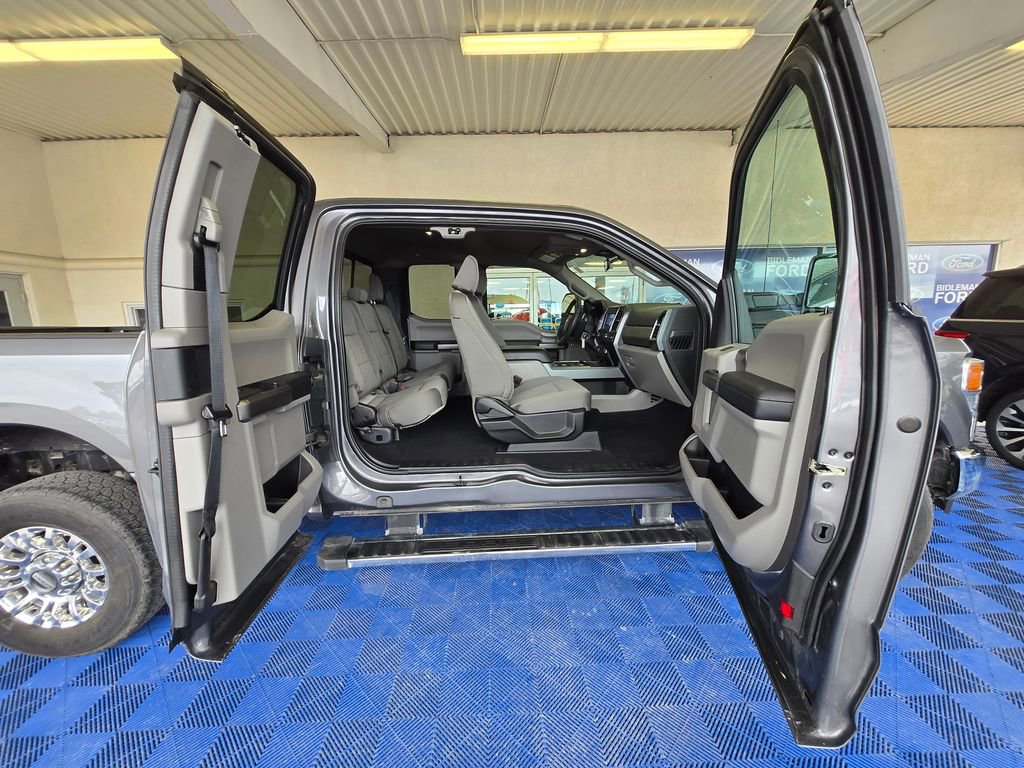 Used 2021 Ford F250 XLT w/ XLT Premium Package image 29