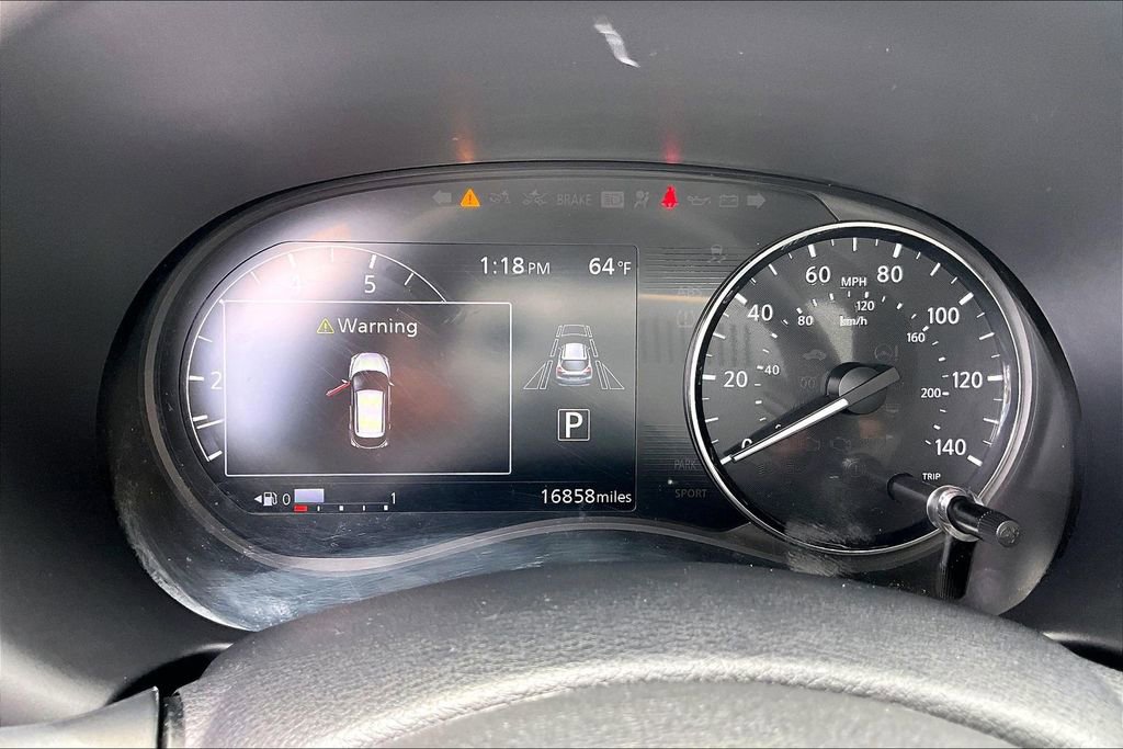 Used 2024 Nissan Kicks SR w/ SR Premium Package FWD image 28