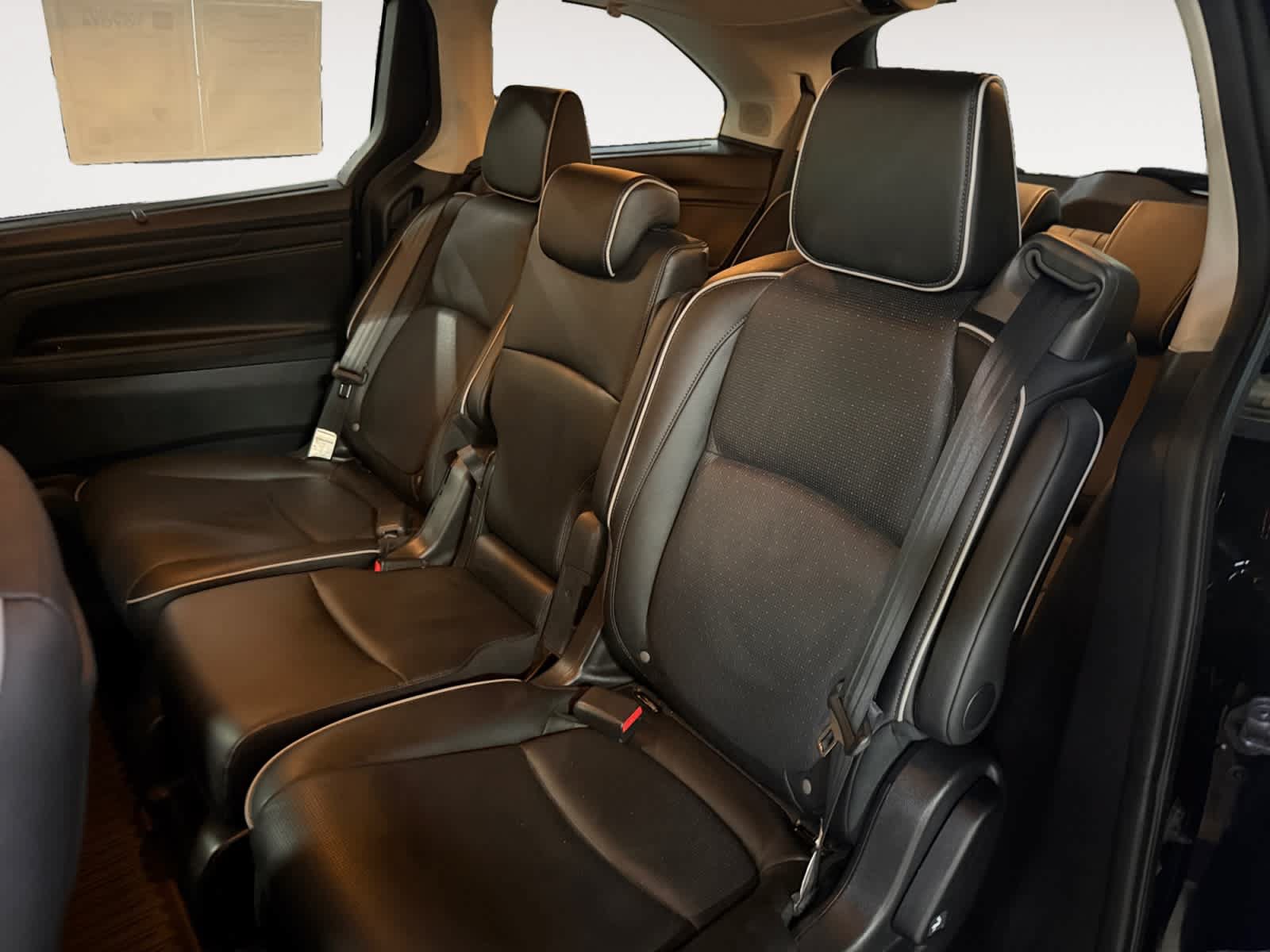 Used 2025 Honda Odyssey Elite image 20