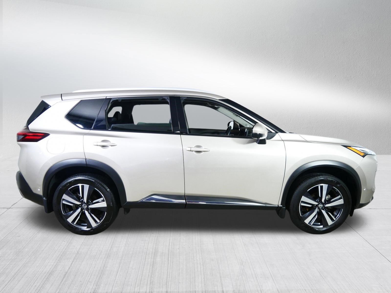 Used 2021 Nissan Rogue Platinum AWD/4WD image 8