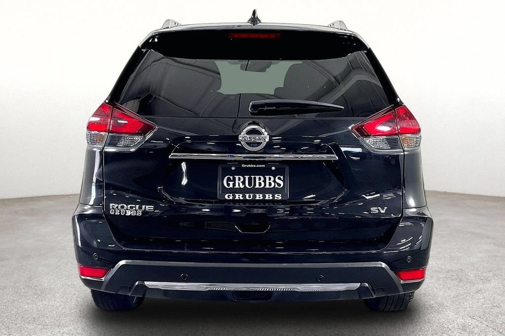 Used 2020 Nissan Rogue SV FWD image 5