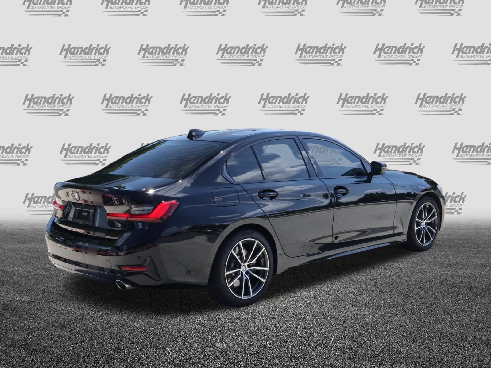 Used 2020 BMW 330i Sedan w/ Driving Assistance Package RWD image 9