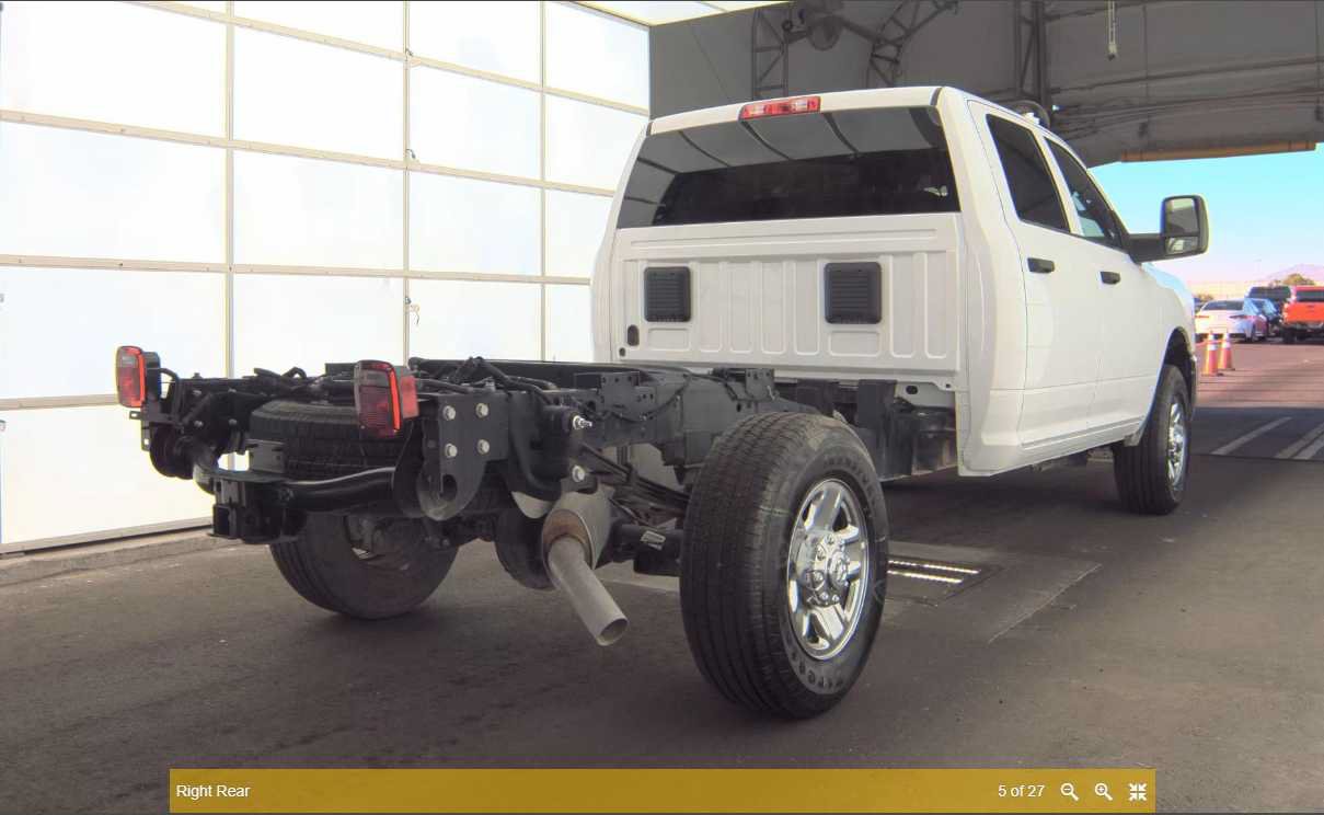 Used 2025 RAM 3500 Tradesman w/ Chrome Appearance Group AWD/4WD image 2