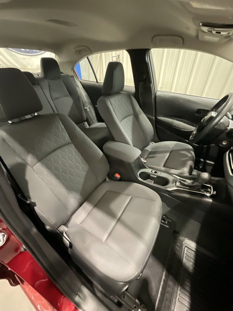 Used 2025 Toyota Corolla LE image 13