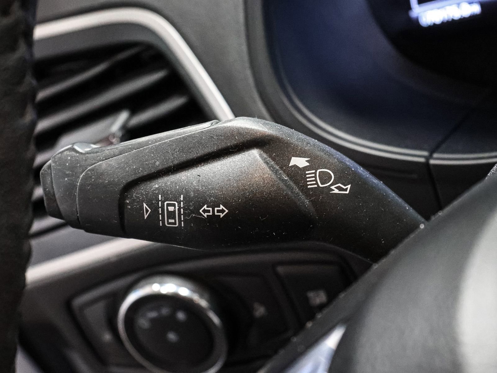 Used 2022 Ford Edge SEL image 37