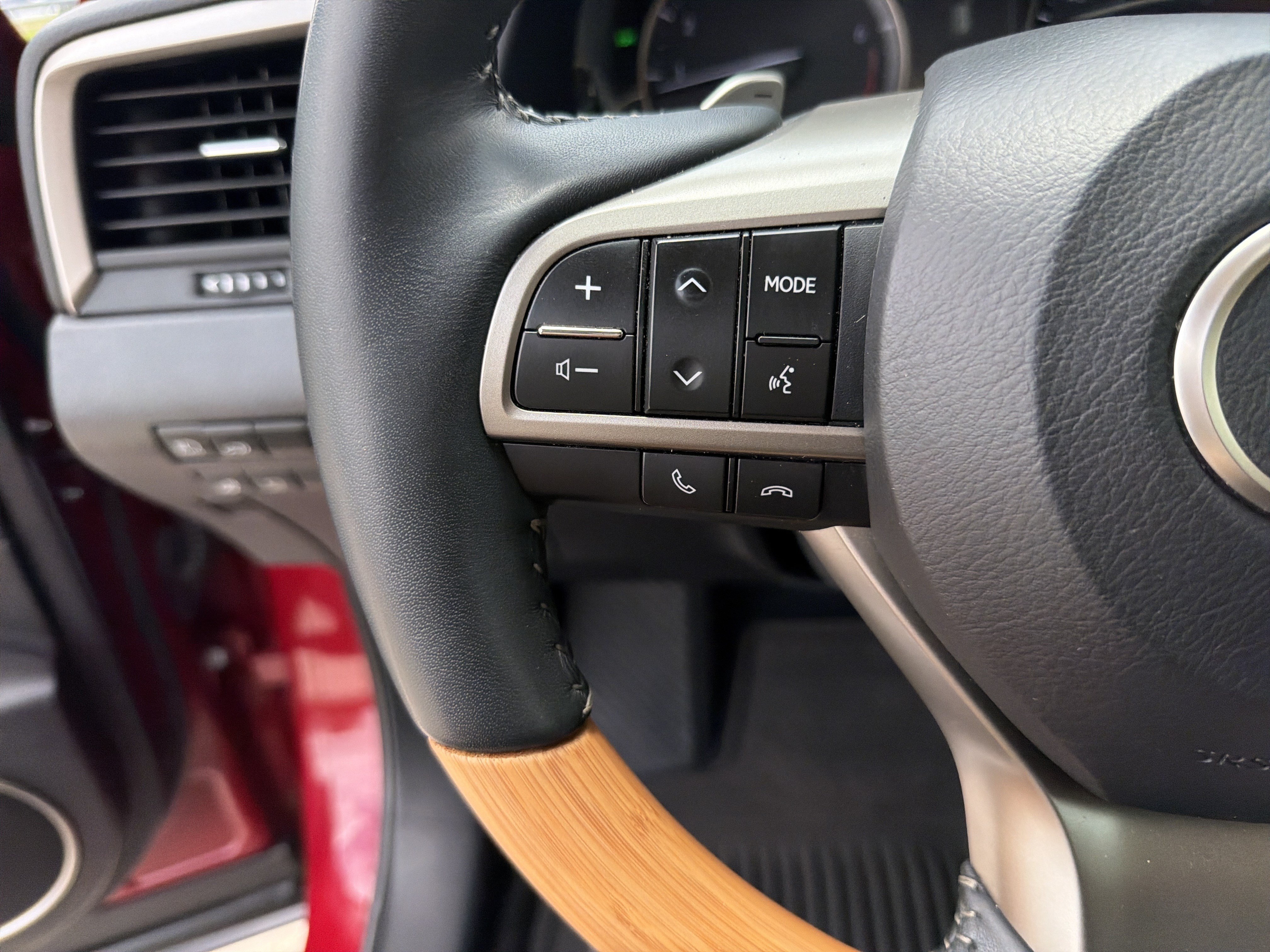 Used 2022 Lexus RX 350 FWD w/ Premium Package image 19