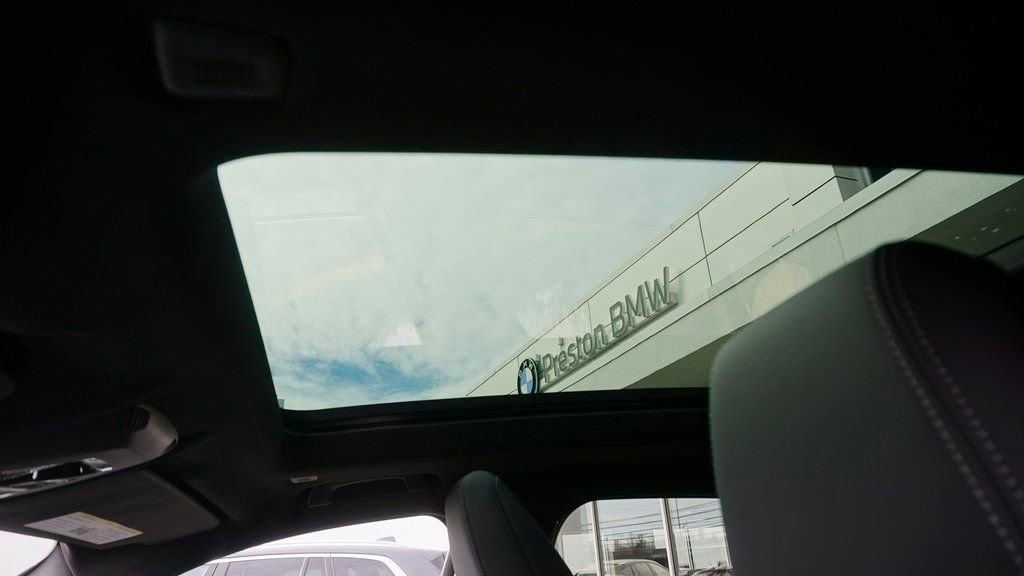 New 2026 BMW X2 xDrive28i w/ Convenience Package image 15