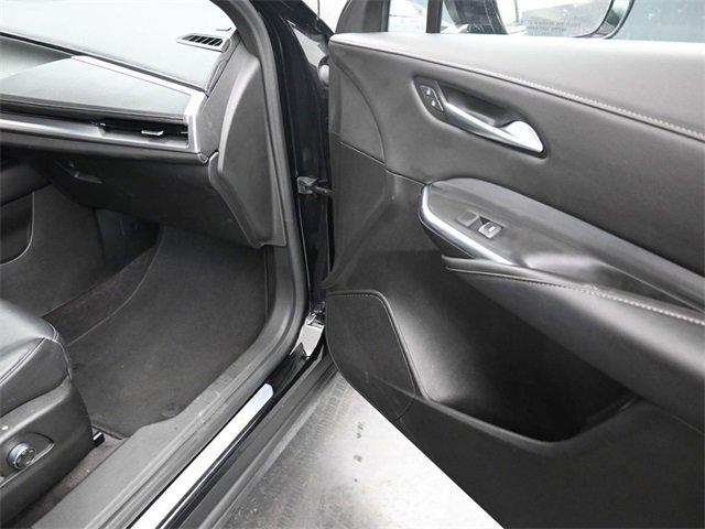 Used 2024 Cadillac XT4 Premium Luxury image 25