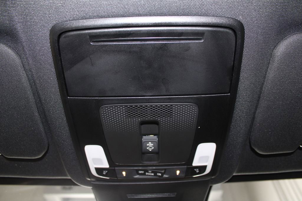 Used 2025 Honda CR-V Sport Touring image 40