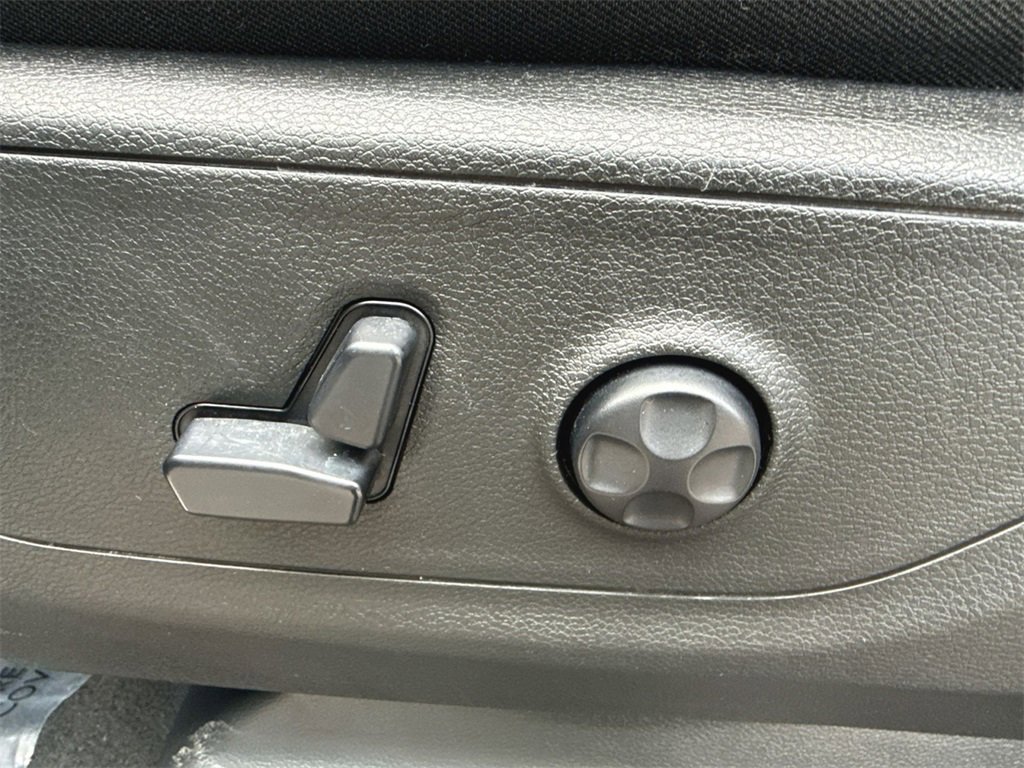 Used 2019 RAM 1500 Big Horn image 14
