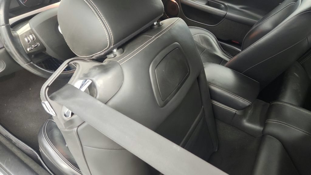 Used 2010 Jaguar XKR R RWD image 33