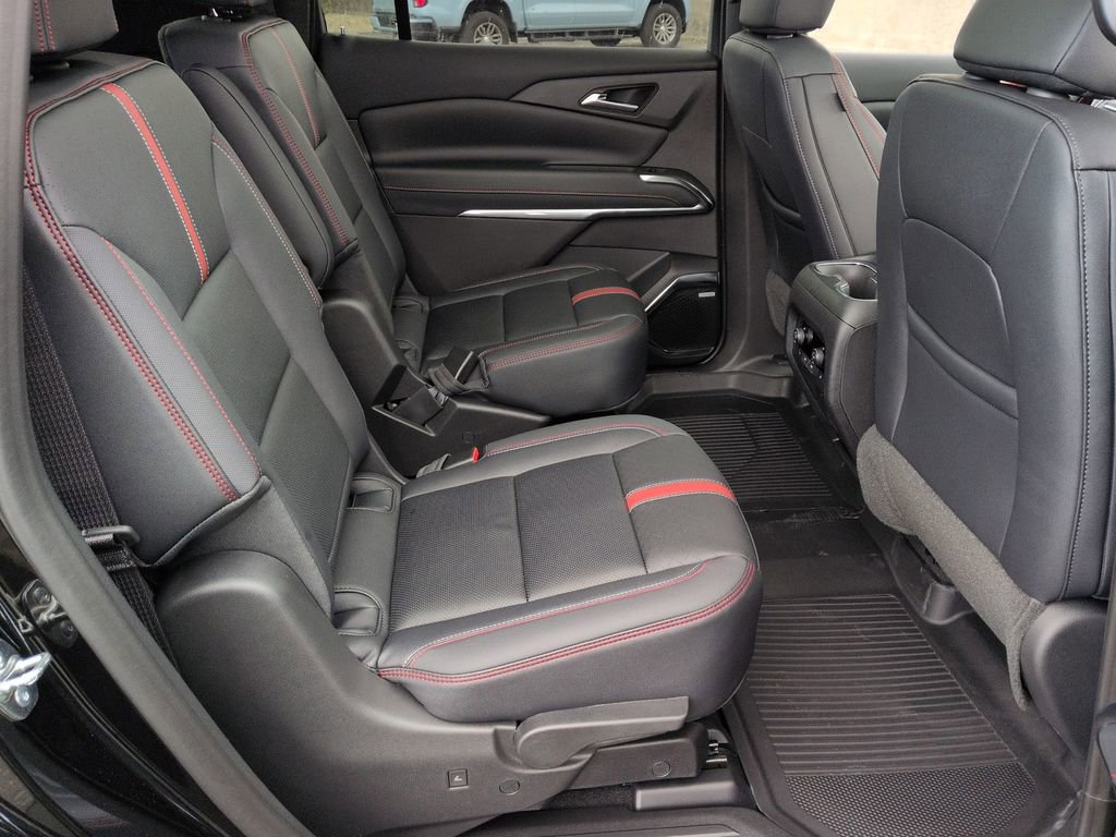 New 2026 Chevrolet Traverse RS w/ LPO, Floor Liner Package image 26