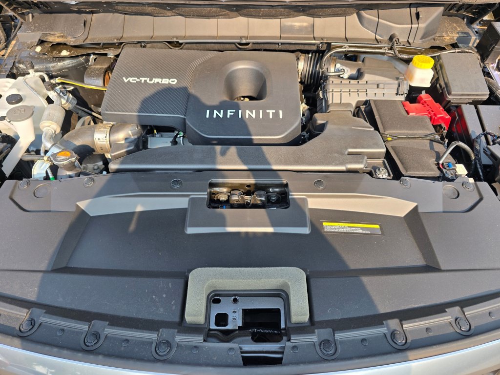 New 2026 INFINITI QX60 Luxe w/ Cargo Package AWD/4WD image 10