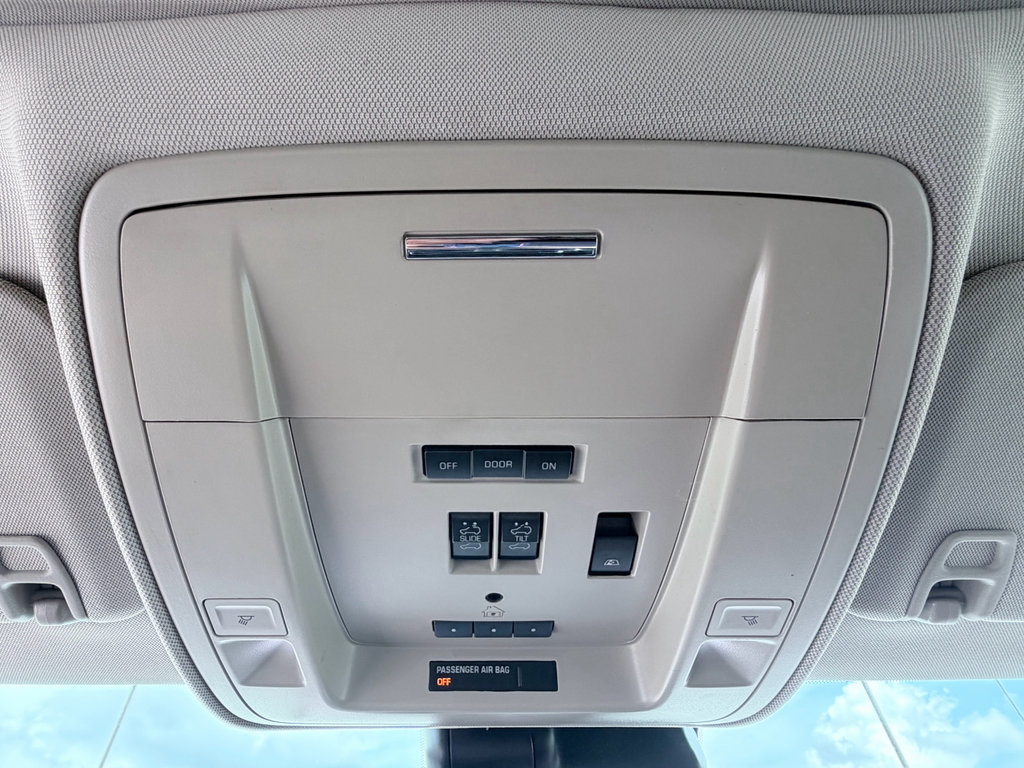 Used 2015 Chevrolet Silverado 1500 High Country w/ High Country Premium Package image 19