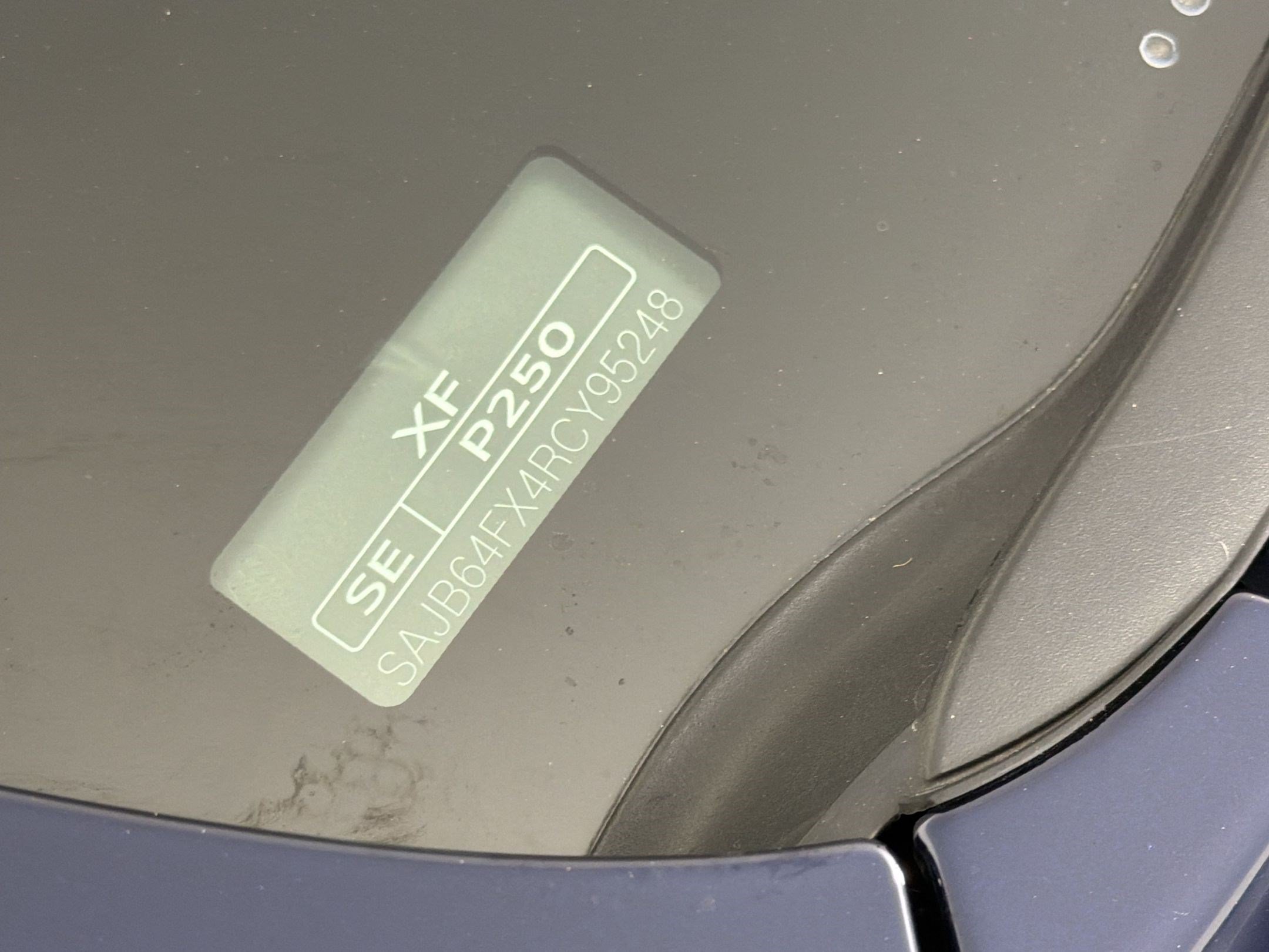 Used 2024 Jaguar XF R-Dynamic SE RWD image 24