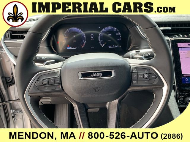 New 2025 Jeep Grand Cherokee Limited w/ Black Appearance Package image 22