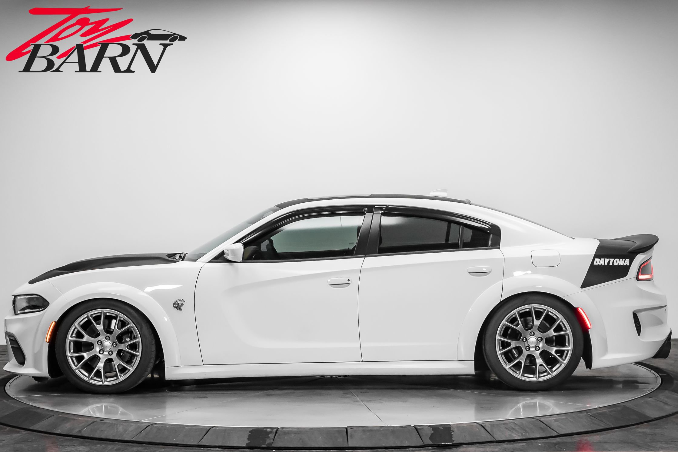 Used 2020 Dodge Charger SRT Hellcat w/ Harman/Kardon Audio Group video 2