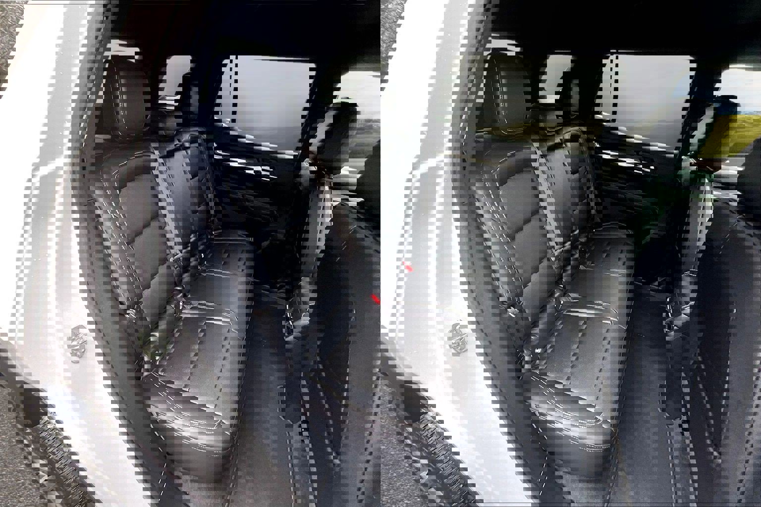 Used 2025 GMC Terrain Elevation w/ Elevation Premium Package image 16