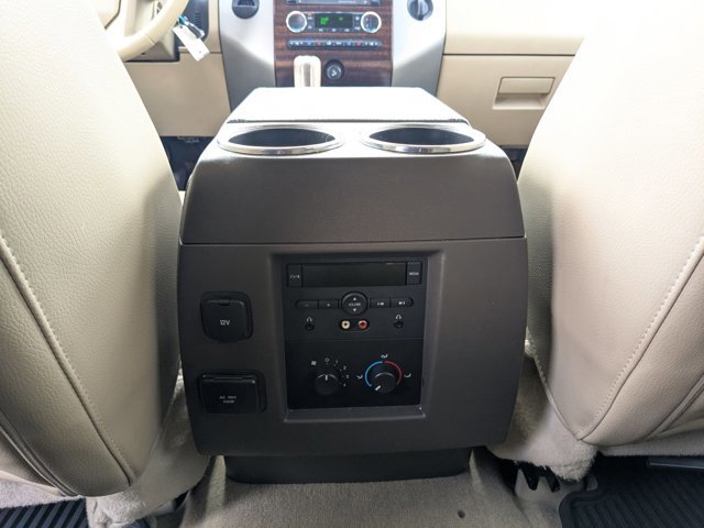 Used 2013 Ford Expedition XLT image 19