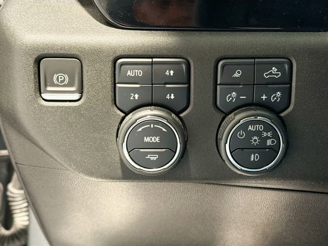 Used 2024 Chevrolet Silverado 1500 LTZ image 9