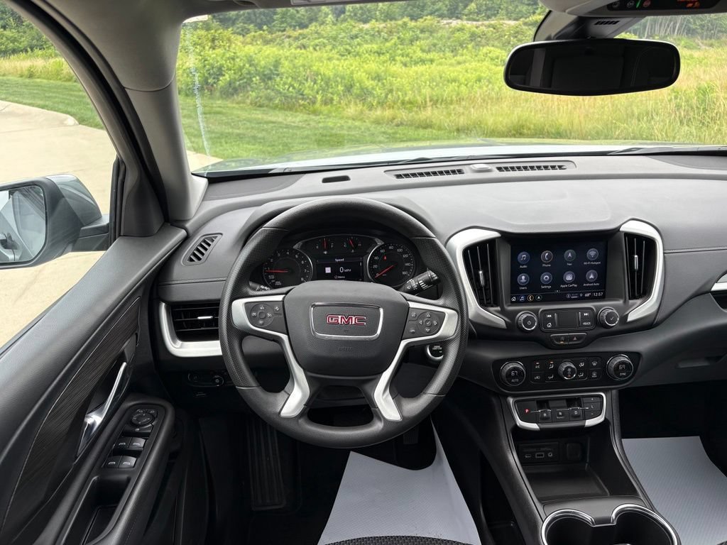 Used 2023 GMC Terrain SLE w/ Driver Convenience Package FWD image 44