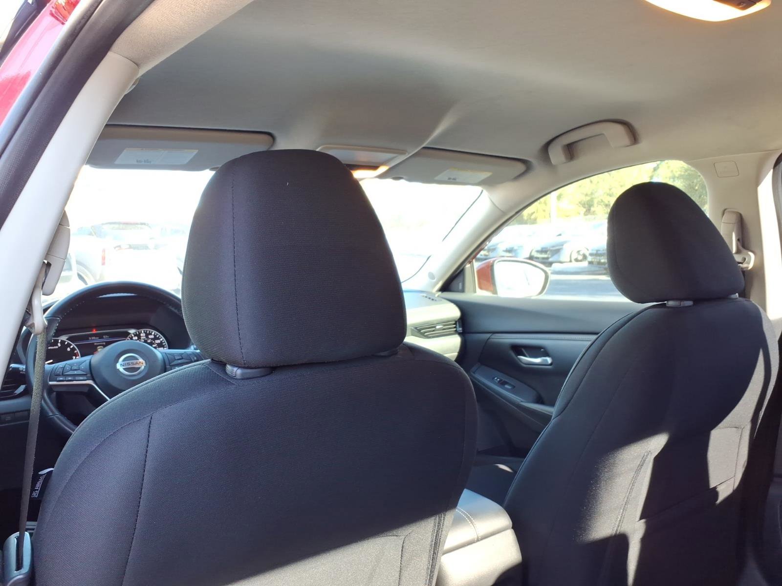 Certified 2022 Nissan Sentra SV w/ Trunk Package image 18