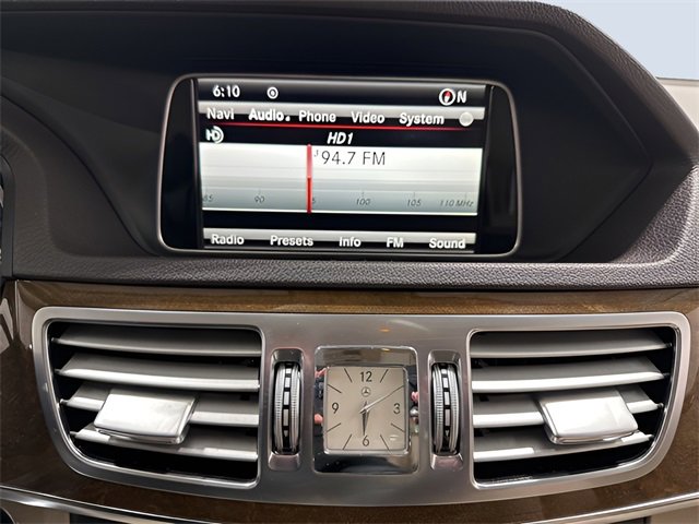 Used 2014 Mercedes-Benz E 350 4MATIC Sedan image 20