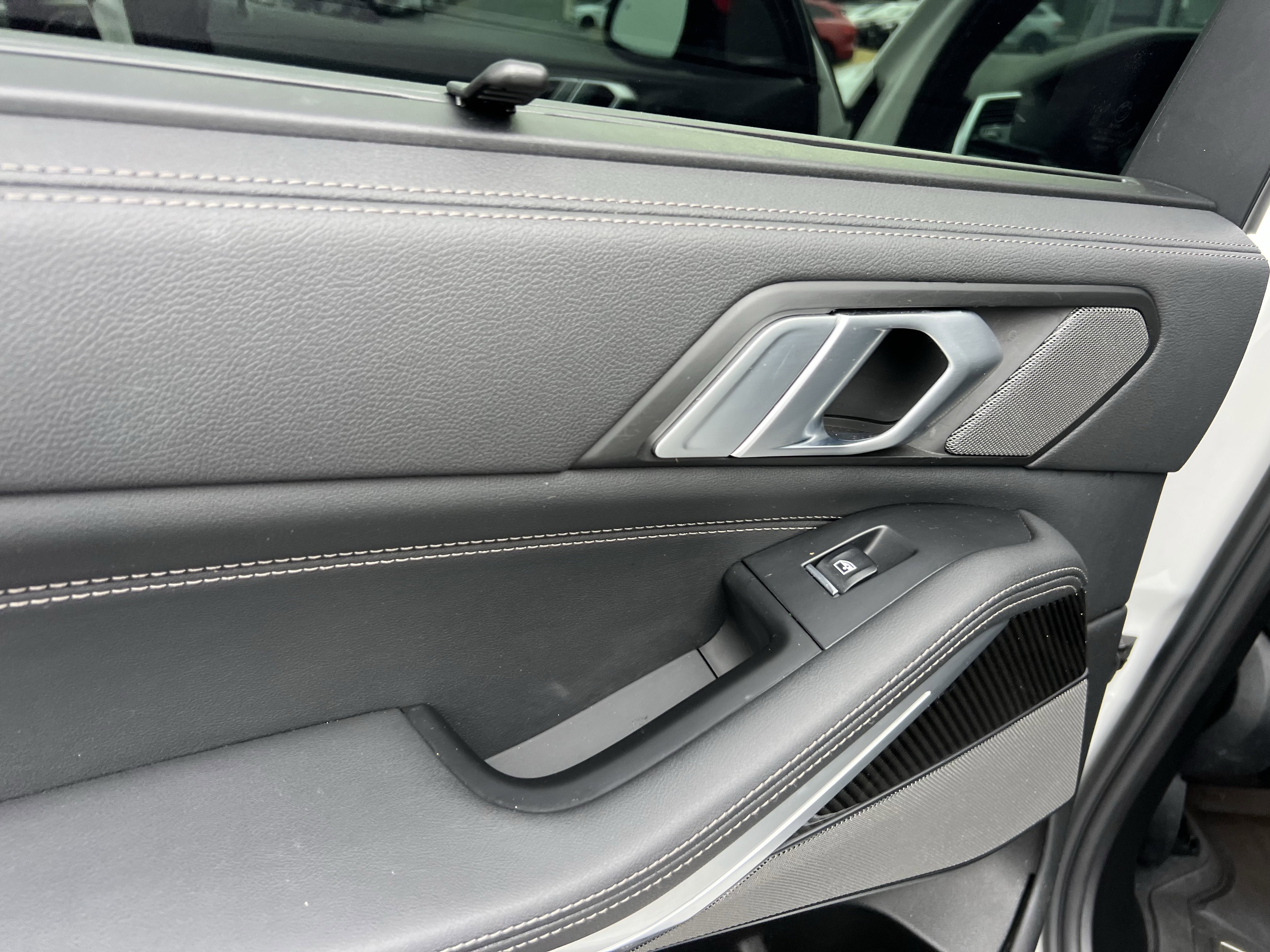 Used 2023 BMW X5 M50i w/ Executive Package image 32