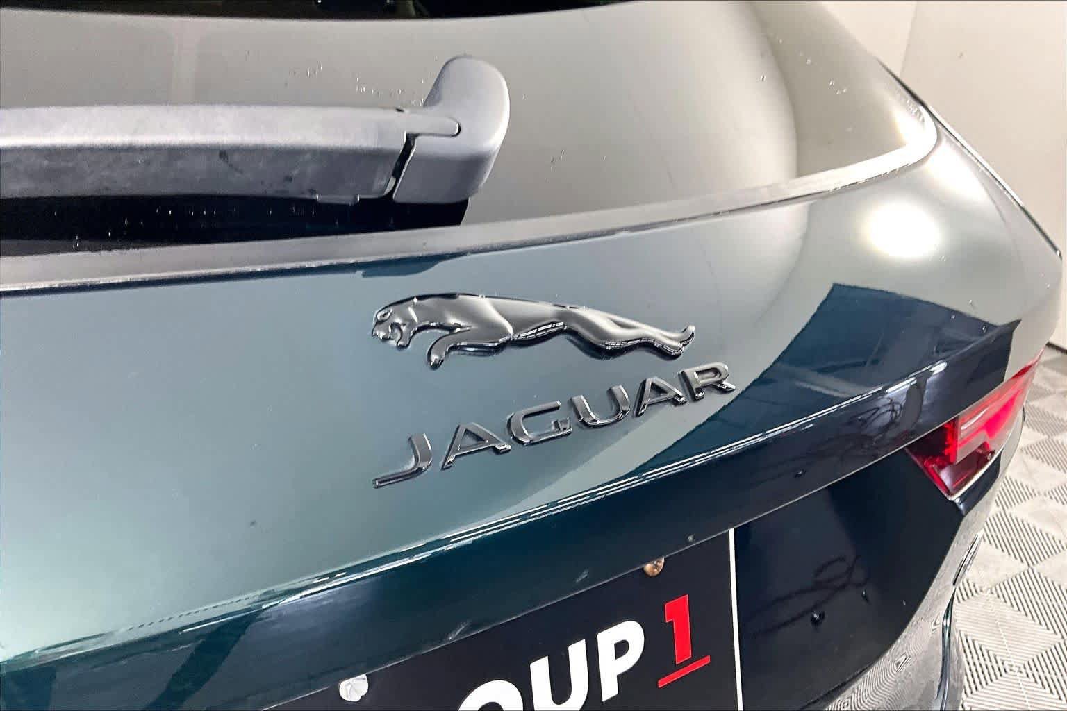 Used 2024 Jaguar F-PACE SVR AWD/4WD image 30