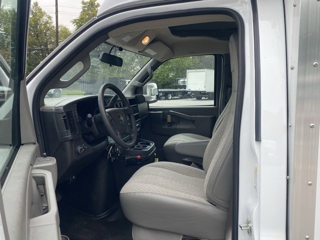 New 2025 Chevrolet Express 3500 w/ Power Convenience Package image 37