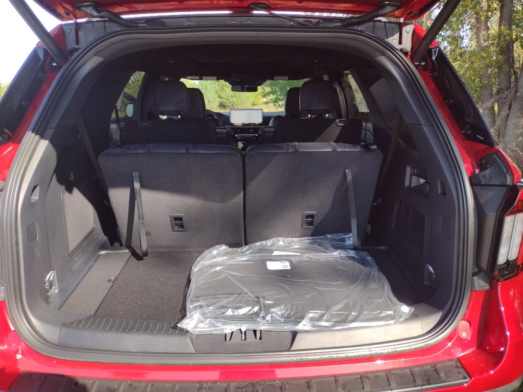 New 2025 Ford Explorer ST-Line image 25
