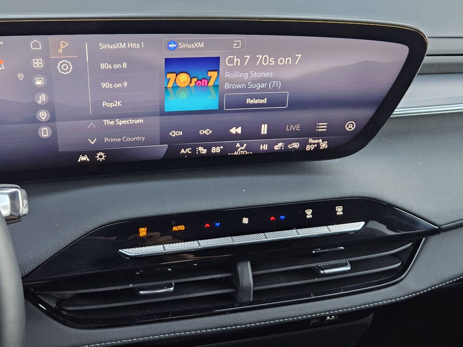 Used 2025 Buick Enclave Sport Touring image 22