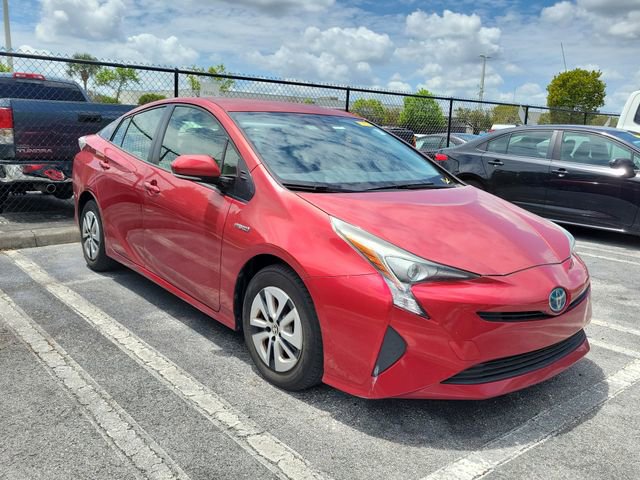 Used 2017 Toyota Prius Three FWD image 3