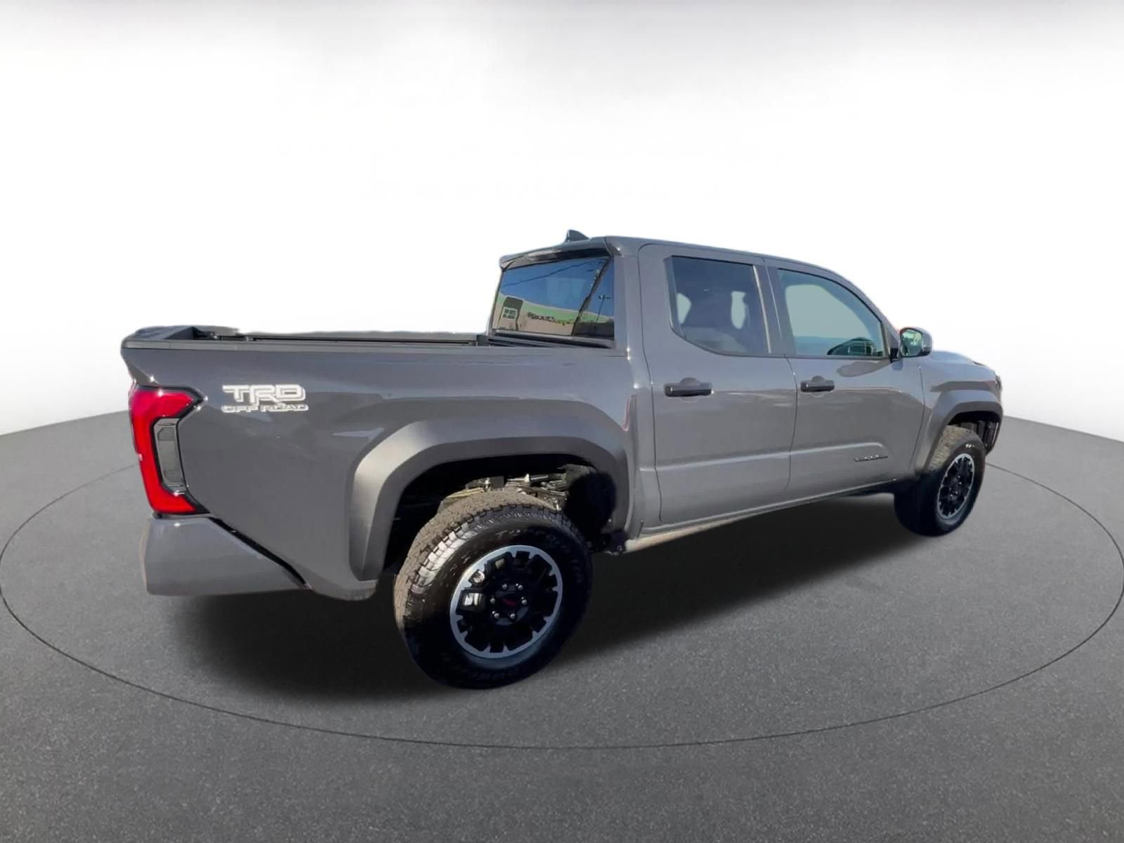 Used 2025 Toyota Tacoma TRD Off-Road image 15