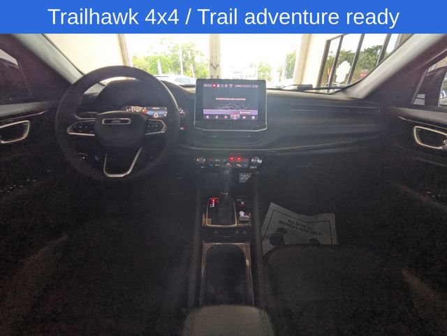 Used 2023 Jeep Compass Trailhawk AWD/4WD image 15