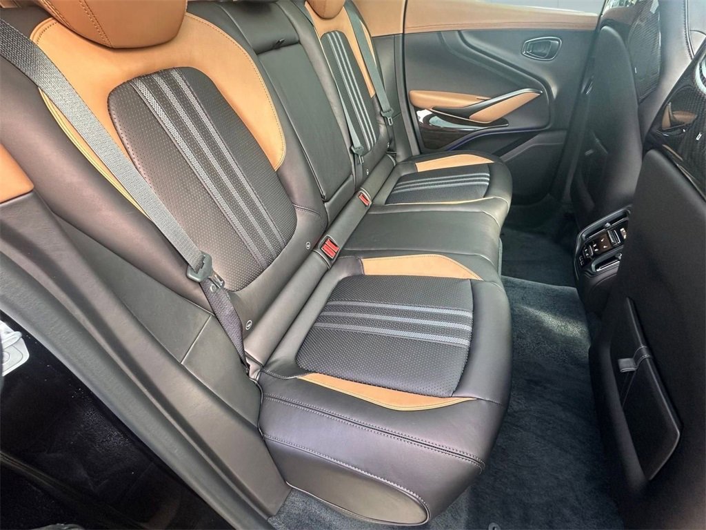 New 2026 Aston Martin DBX 707 image 27