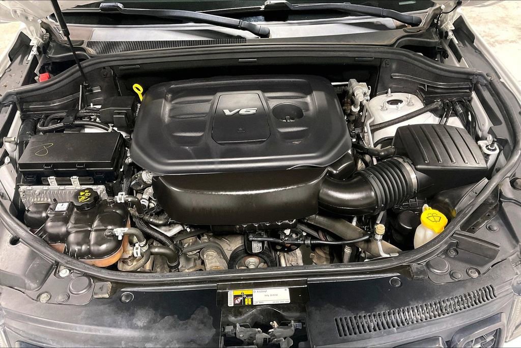 Used 2019 Jeep Grand Cherokee Altitude image 12