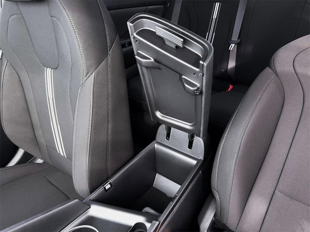 New 2026 Hyundai Elantra Sport image 18