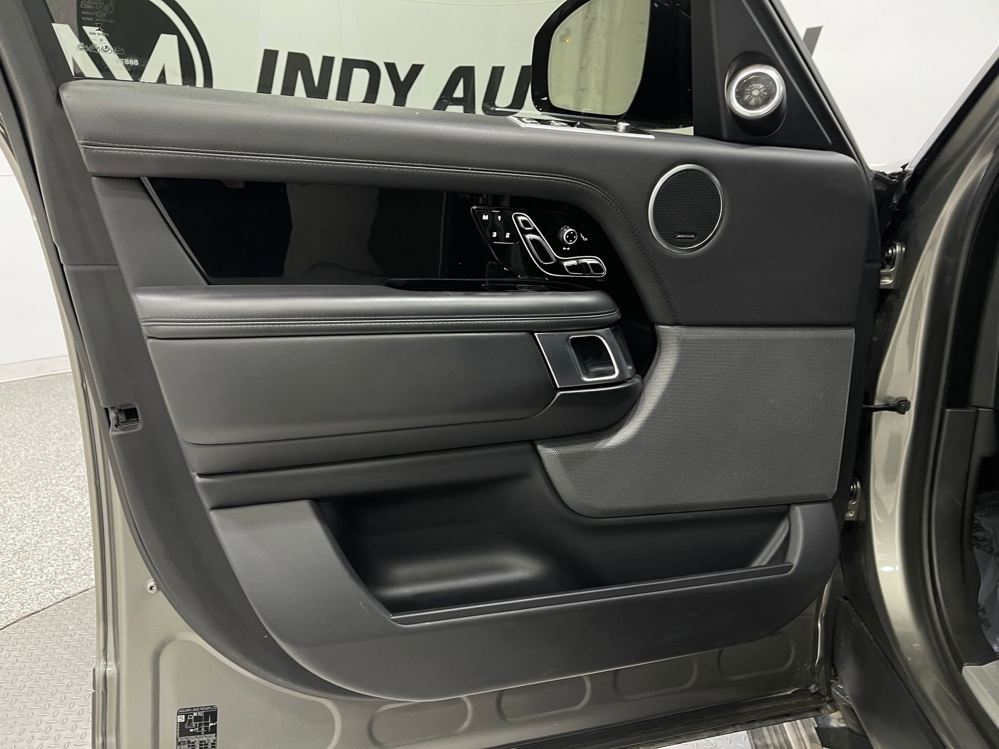 Used 2019 Land Rover Range Rover Supercharged AWD/4WD image 15