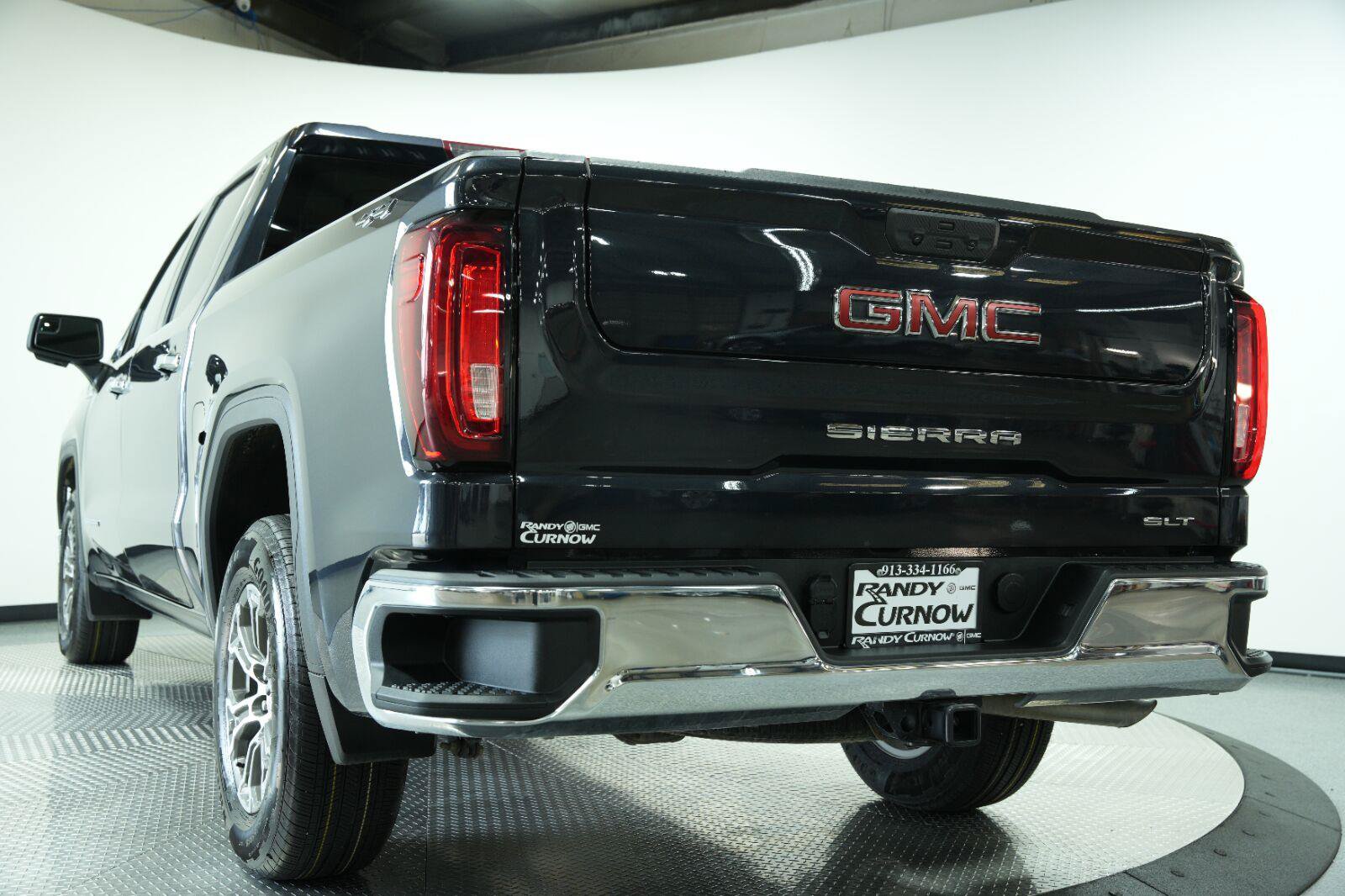 Used 2025 GMC Sierra 1500 SLT AWD/4WD image 30