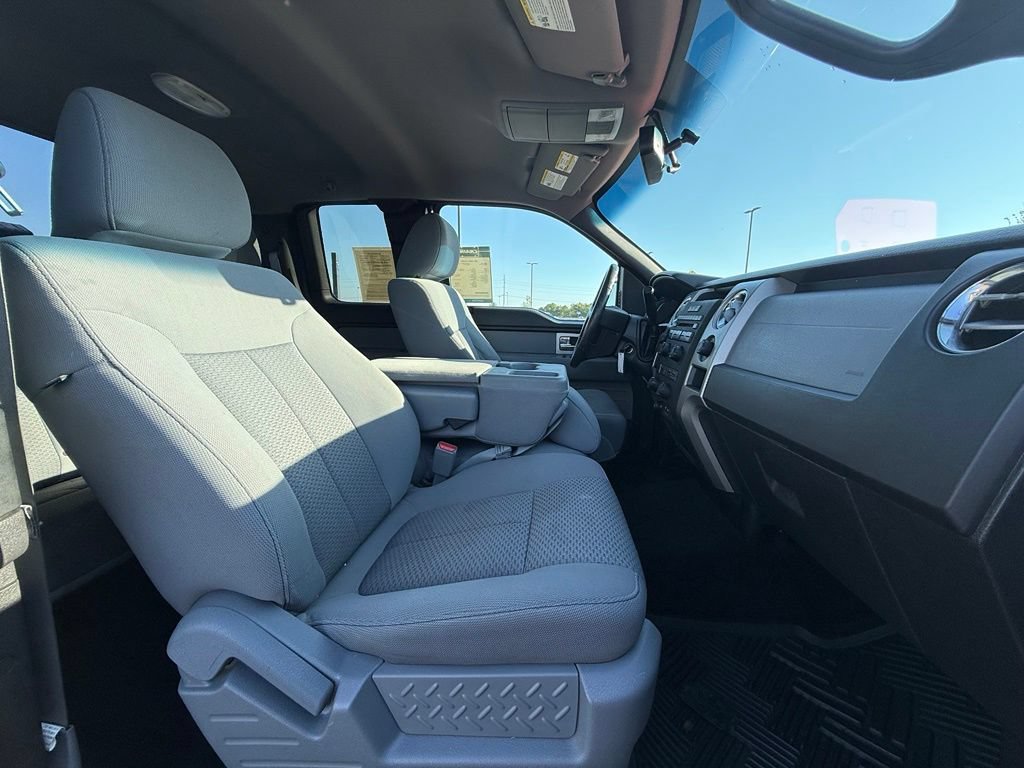 Used 2011 Ford F150 XLT w/ XLT Chrome Pkg AWD/4WD image 28