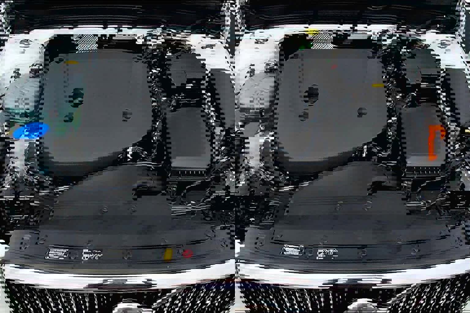 New 2025 Volvo XC40 B5 Core w/ Protection Package Premier image 14