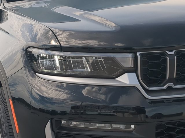 New 2027 Jeep Grand Cherokee L Limited w/ Trailer Tow Package RWD image 10