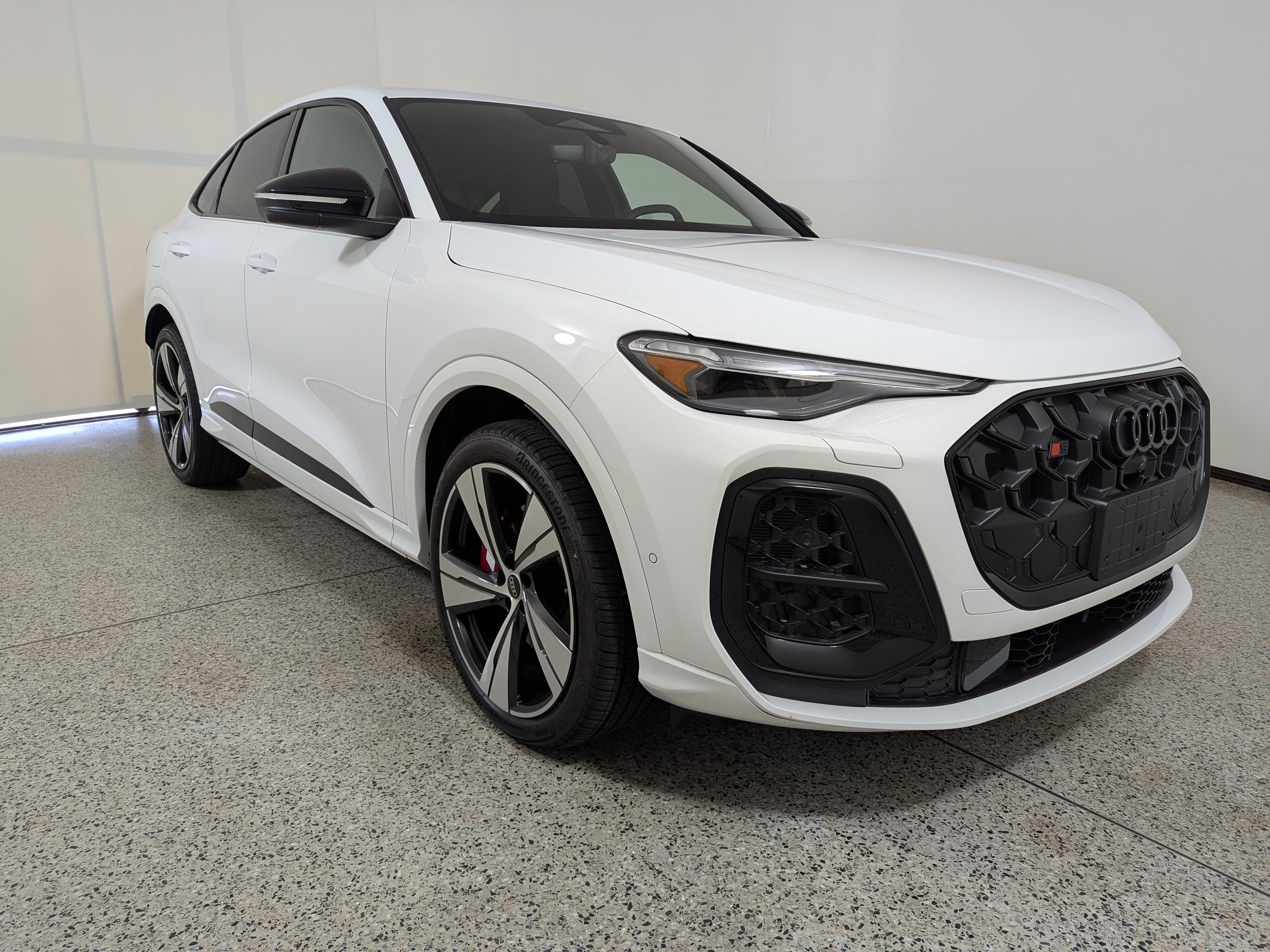 New 2026 Audi SQ5 Prestige