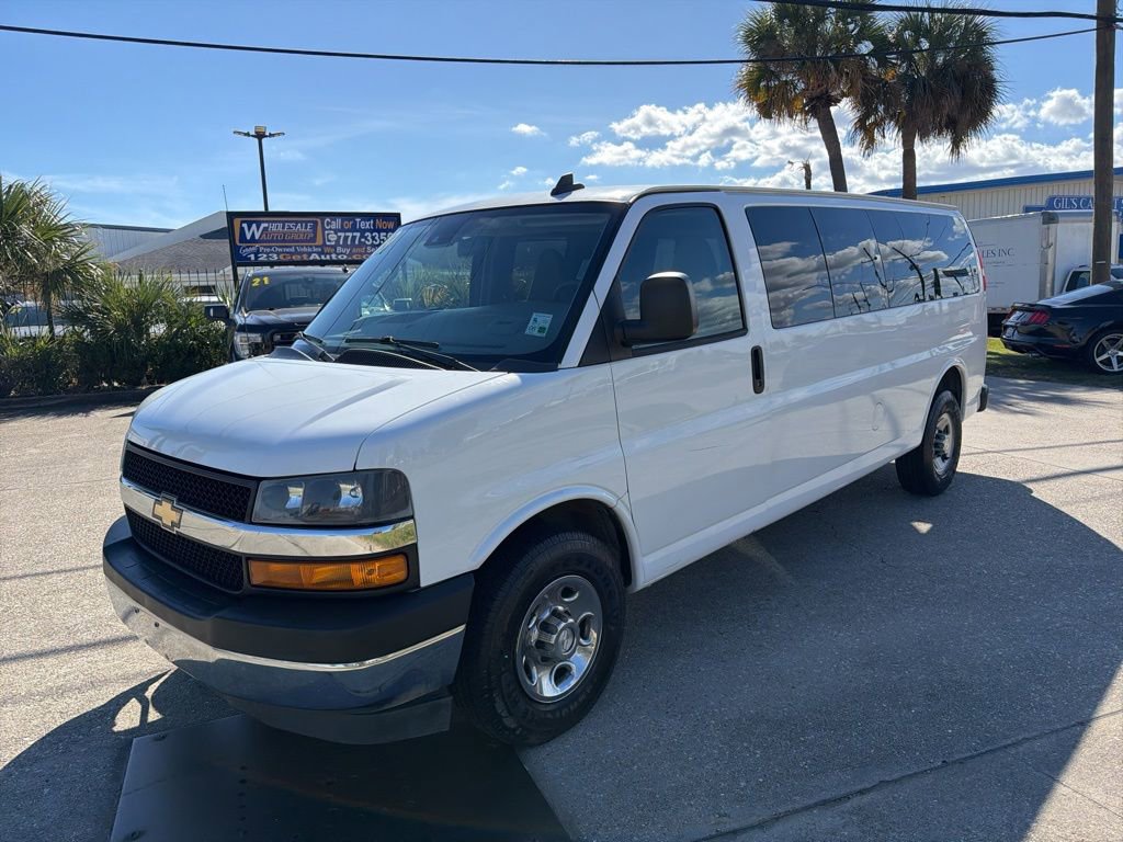 Used 2019 Chevrolet Express 3500 LT w/ LT Preferred Equipment Group RWD image 6