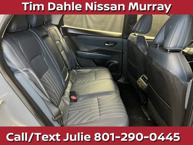 Used 2024 Nissan Ariya AWD image 18