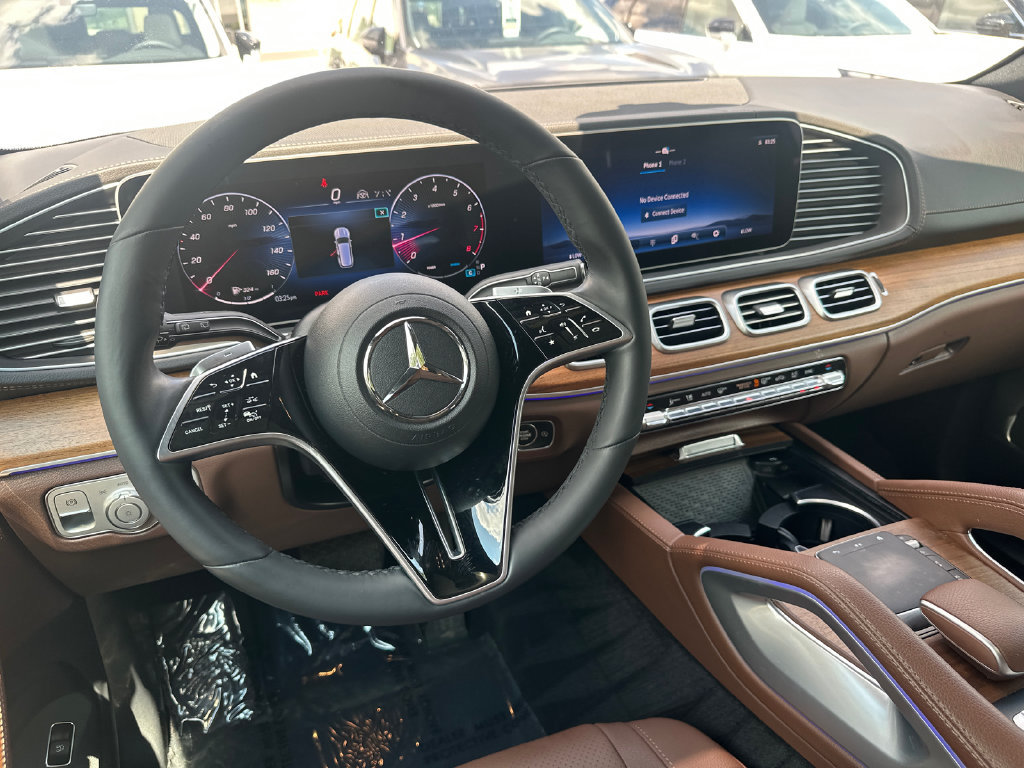 Used 2024 Mercedes-Benz GLS 450 4MATIC image 21